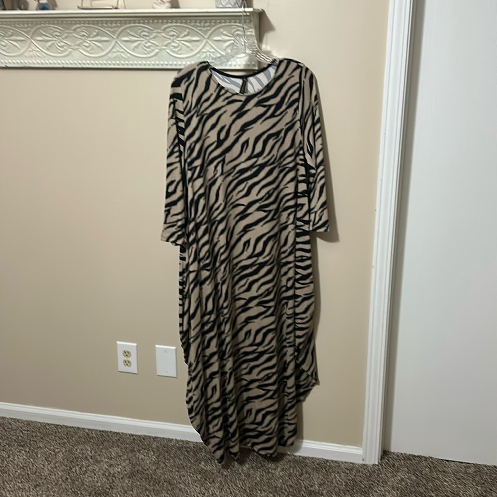 Ladies dress